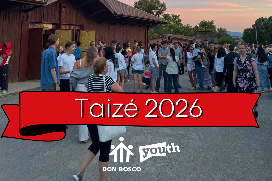 Plakat für Taizé 2026: Jugendliche vor einer Kirche im Sonnenuntergang. Termine: 16.-23.8.2026. Infos: youth.donbosco.de.