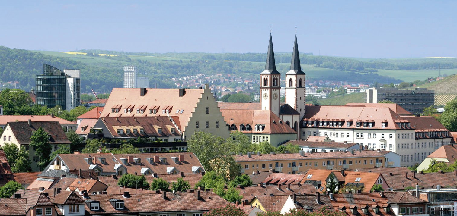 Stadtbild Würzburg mit Kirchtürmen