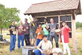 Bildungszentrum Würzburg baut Insektenhotel für Nordheim