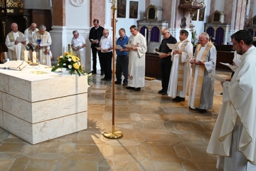 Beim Festgottesdienst in der Kirche St. Jakobus erneuerten viele Salesianer Don Boscos ihr Ordensgelübde.
