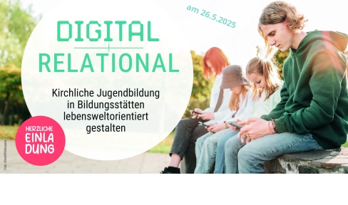 Jugendliche schauen auf ihre Handy