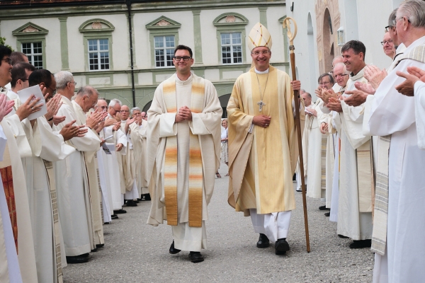 Priesterweihe von Josua Schwab SDB