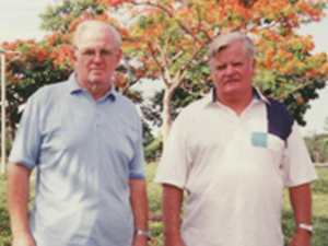 Bruder Alois Wurstle Sdb Erhalt Am 18 Juni 2009 In Cuiaba Brasilien Das Bundesverdienstkreuz Am Band Aktuelle Nachrichten Der Salesianer Don Boscos Aktuelles Salesianer Don Boscos Don Bosco