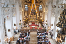 Basilika des Klosters Benediktbeuern zur Priesterweihe von Josua Schwab SDB