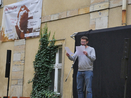 Poetry Slam mit den Kiezpoeten aus Berlin beim Demokratiefestival im Kloster Ensdorf 2022