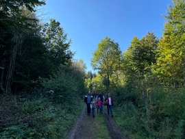 Nicht nur die Erwachsenen, sondern auch die Kinder machten sich im Rahmen der Herbstwanderung auf die Spuren Don Boscos. 