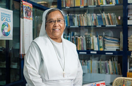 Schwester Rosy Lopez Indien